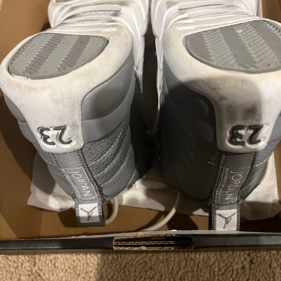 Jordan 12 Retro (GS) - Cool Grey - Picture 5 of 6
